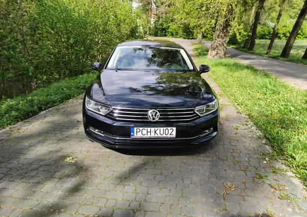 Volkswagen Passat cena 55900 przebieg: 196666, rok produkcji 2018 z Szamocin małe 67